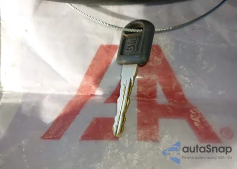 1999 Chevrolet Tahoe Ls z USA, uszkodzony, nr VIN 1GNEK13R7XJ555202